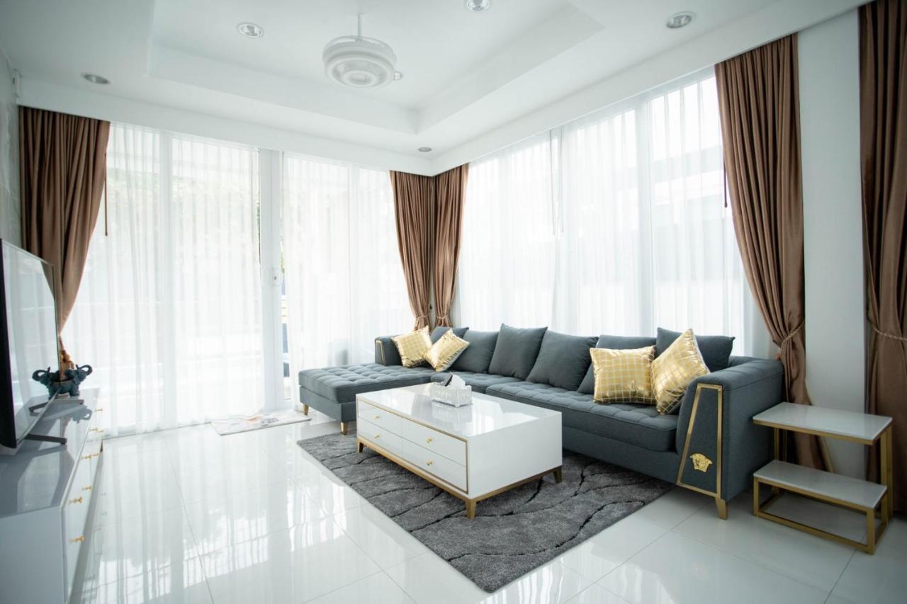 Kw Pool Villa Pattaya Exterior photo