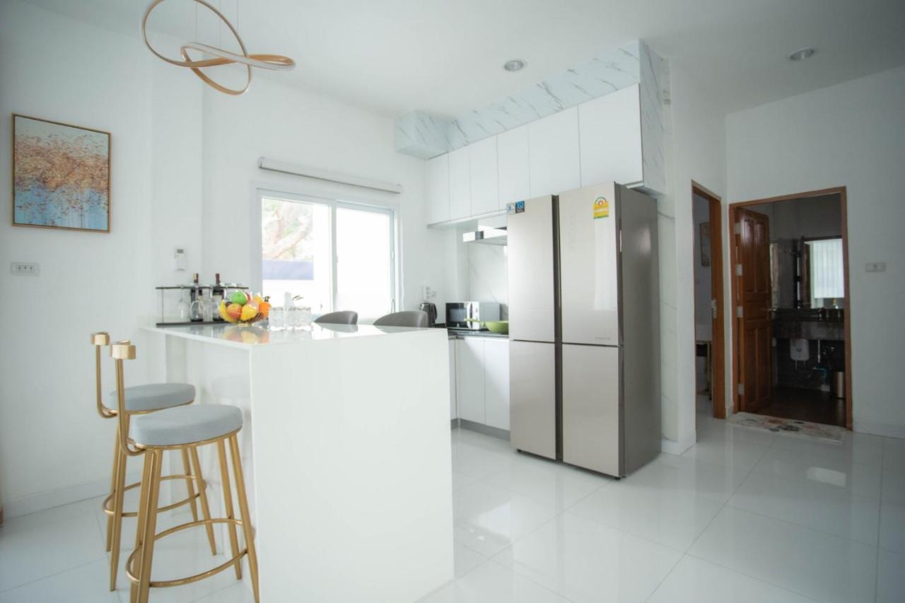 Kw Pool Villa Pattaya Exterior photo