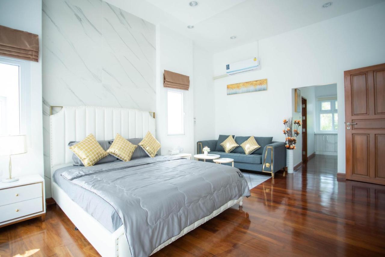 Kw Pool Villa Pattaya Exterior photo