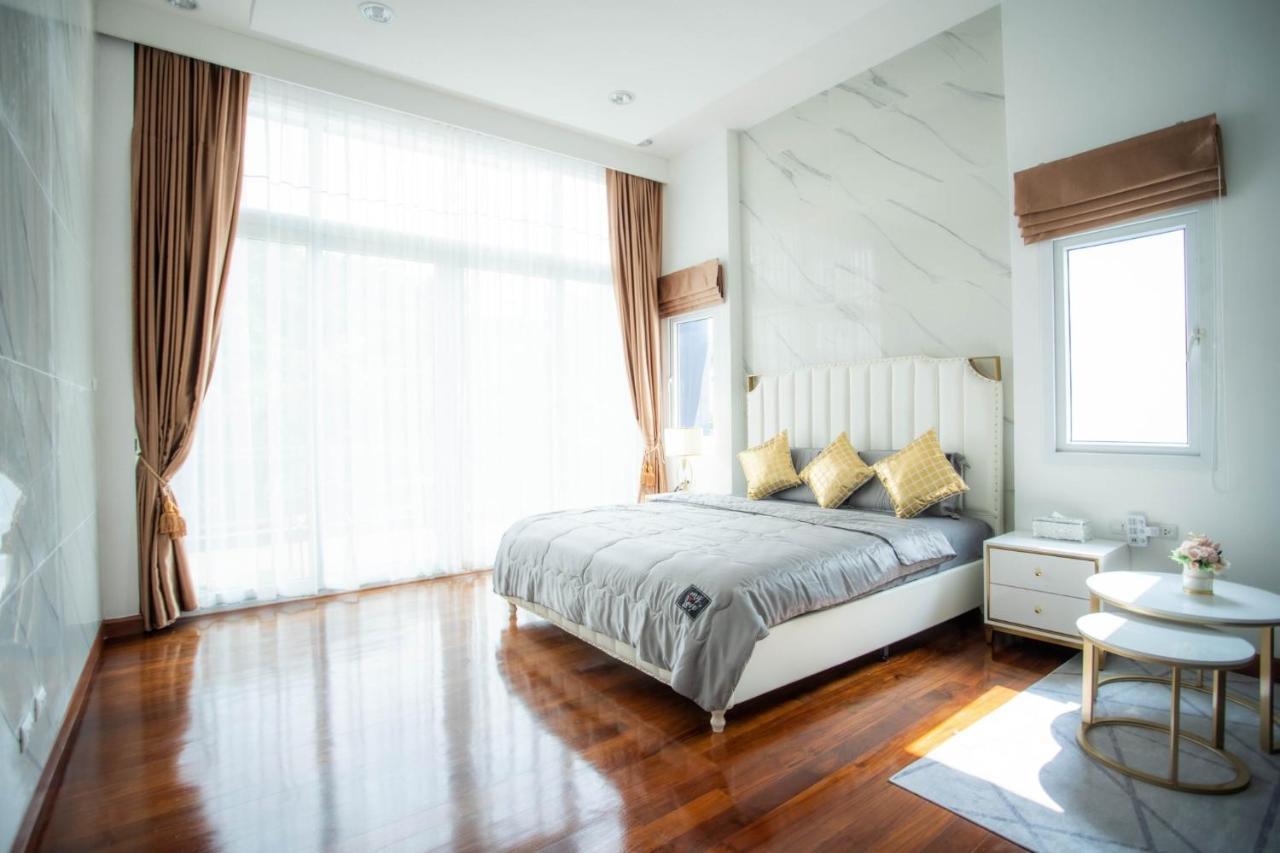 Kw Pool Villa Pattaya Exterior photo